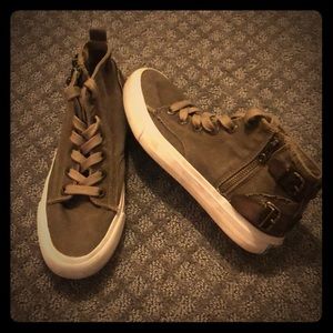 Blowfish converse sneakers